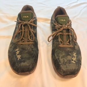 HUK Attack Fishing Shoes SZ 11 Used